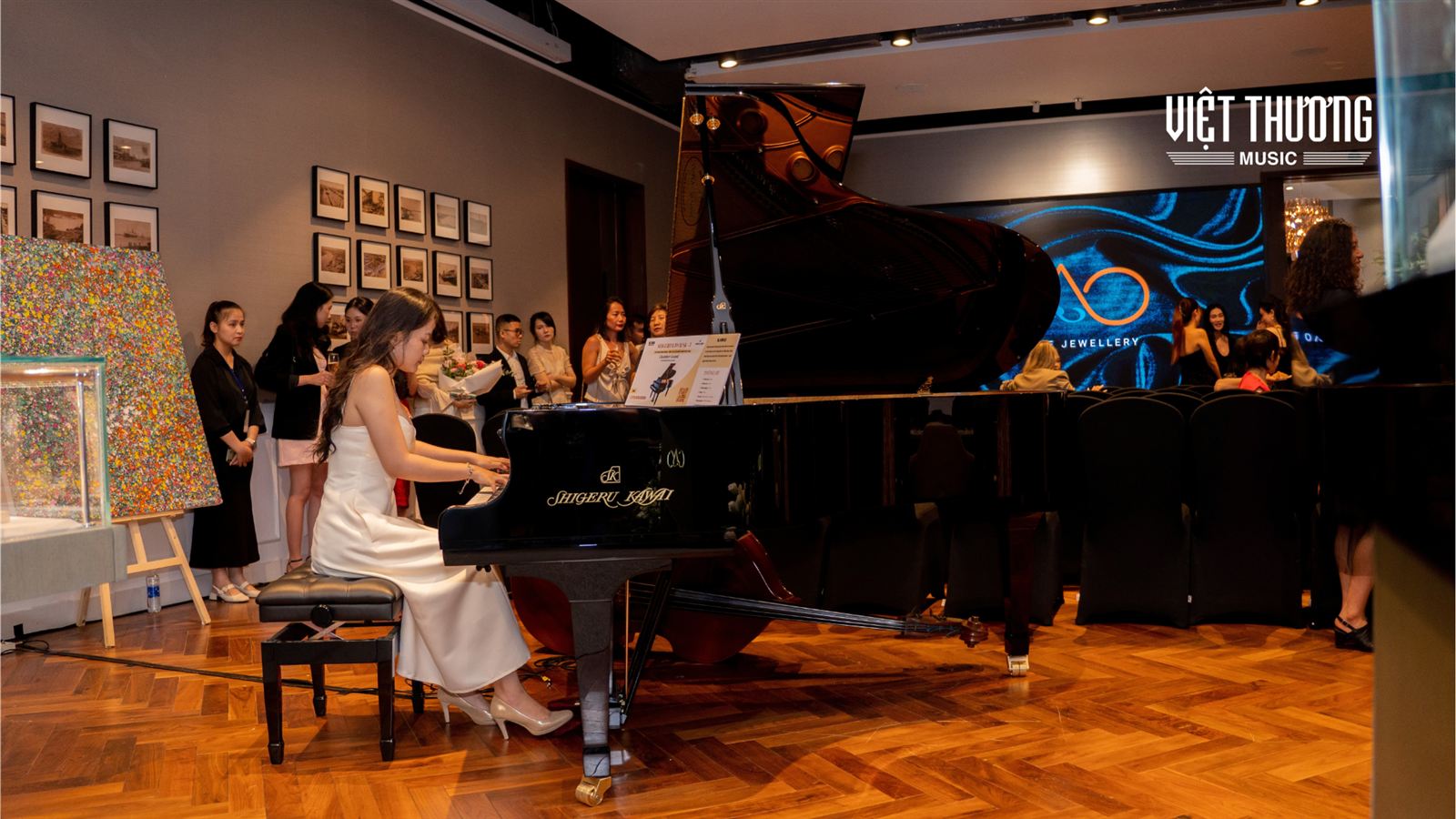 Biểu diễn đàn Shigeru Kawai SK-5 tại không gian CAO Fine Jewelry