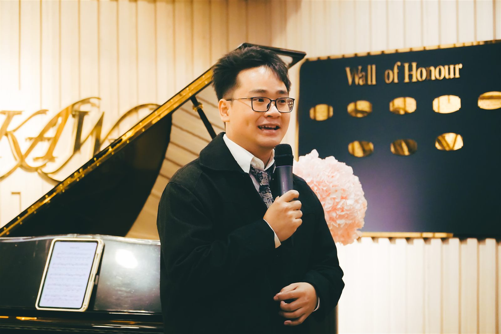 Giao lưu cùng khán giả