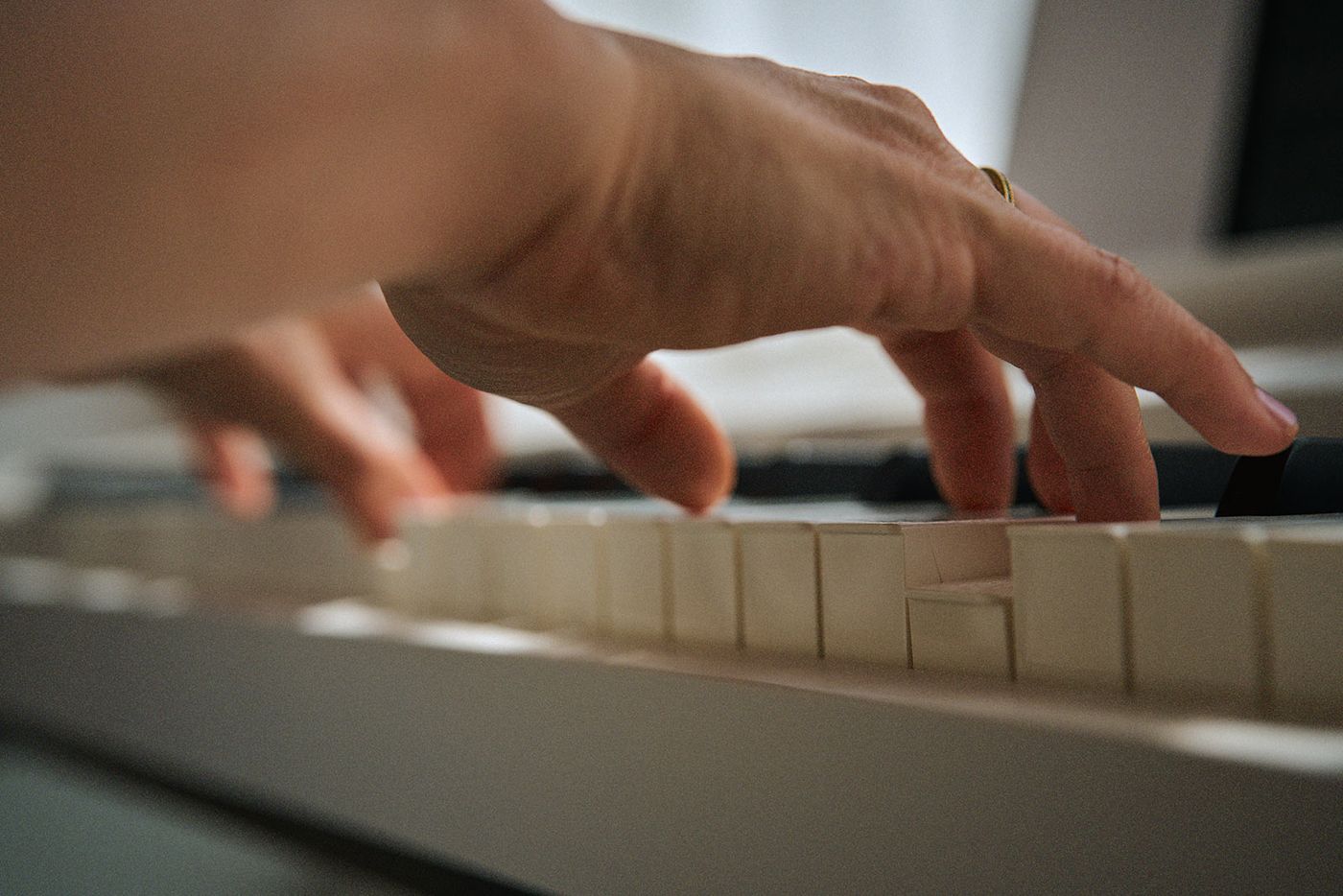 Bàn phím PHA-4 Standard của Roland FP-40